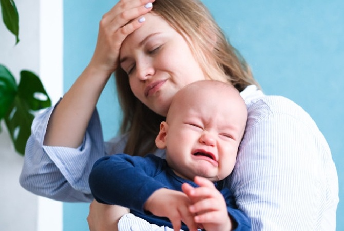Mengatasi Bayi yang Rewel Setelah Imunisasi